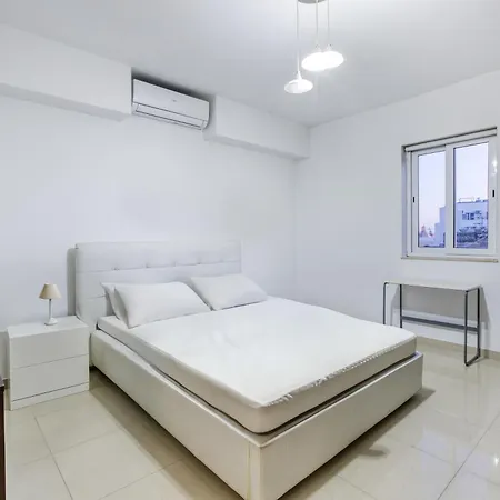 A Comfy 1br In The Centre Of By 360 Estates Apartament *