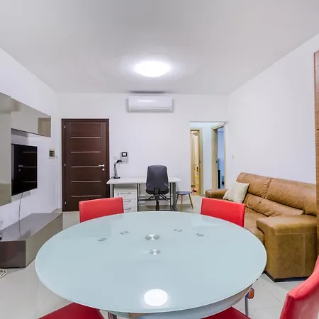 Apartament A Comfy 1br In The Centre Of By 360 Estates