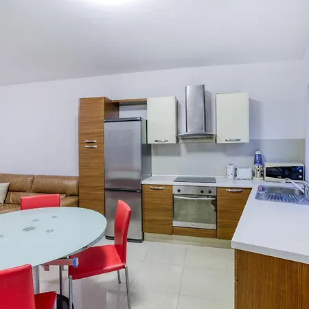 Apartment A Comfy 1br In The Centre Of By 360 Estates *