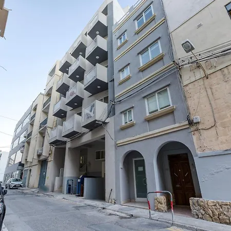 A Comfy 1br In The Centre Of By 360 Estates *